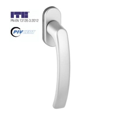 Stříbrná okenní klika. Detailní pohled na moderní stříbrnou okenní kliku LINA v povrchové úpravě elox F1, s certifikací PIV a oválnou rozetou.